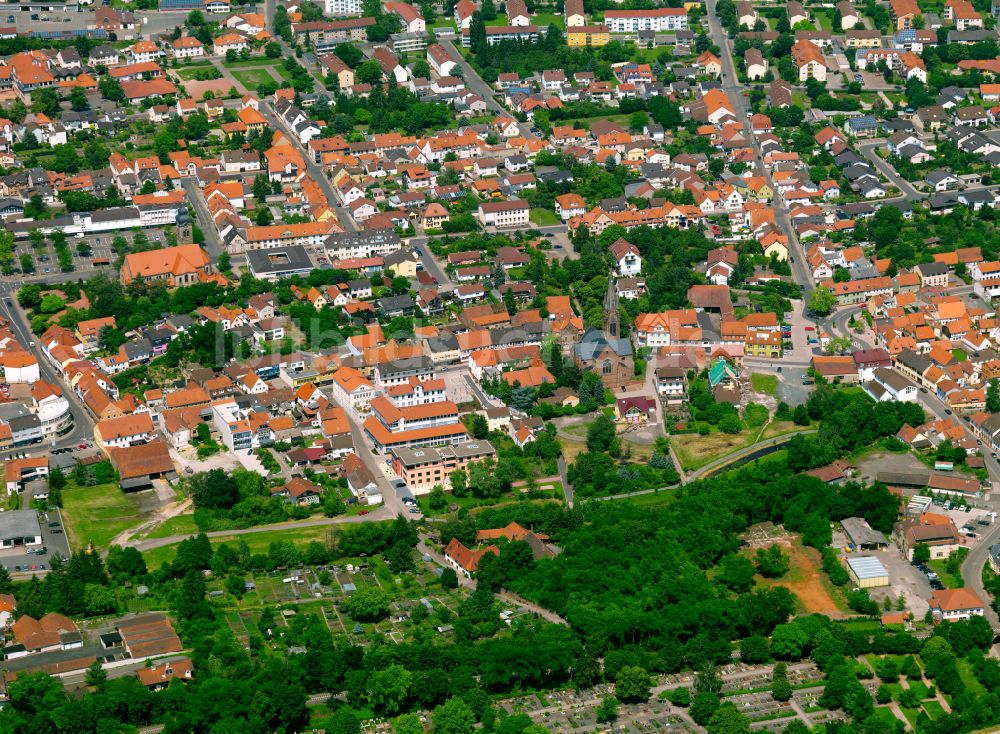 Luftbild Eisenberg (Pfalz) - Wohngebiet - Mischbebauung der Mehr- und Einfamilienhaussiedlung in Eisenberg (Pfalz) im Bundesland Rheinland-Pfalz, Deutschland