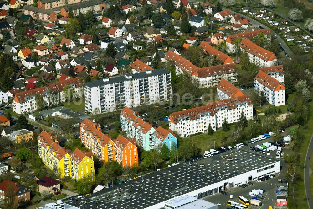 Luftbild Berlin - Wohngebiet - Mischbebauung der Mehr- und Einfamilienhaussiedlung entlang des Päwesiner Weg im Ortsteil Wilhelmstadt in Berlin, Deutschland