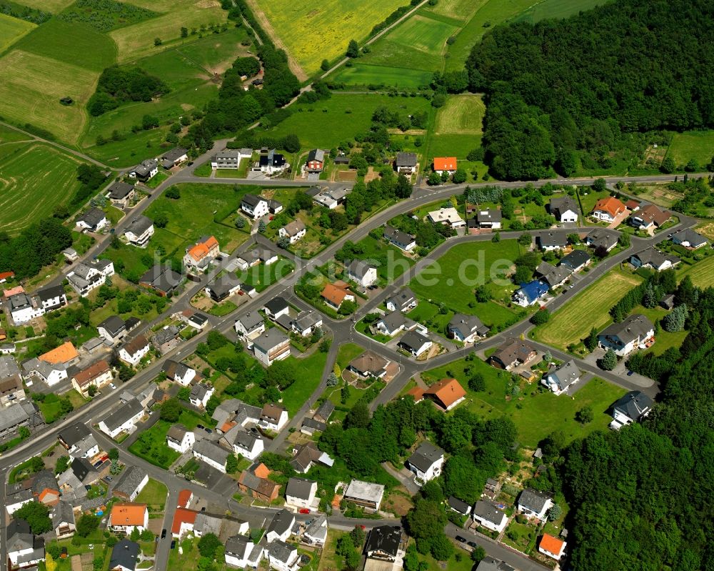 Fussingen aus der Vogelperspektive: Wohngebiet - Mischbebauung der Mehr- und Einfamilienhaussiedlung in Fussingen im Bundesland Hessen, Deutschland