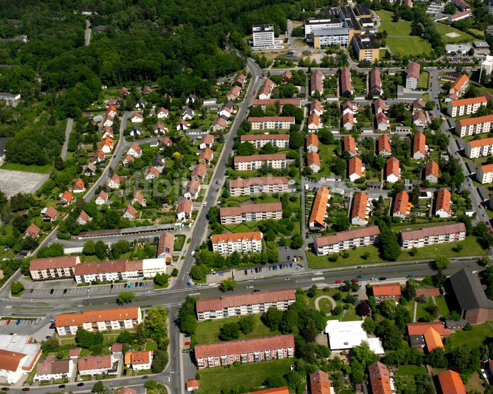 Luftaufnahme Goslar - Wohngebiet - Mischbebauung der Mehr- und Einfamilienhaussiedlung in Goslar im Bundesland Niedersachsen, Deutschland