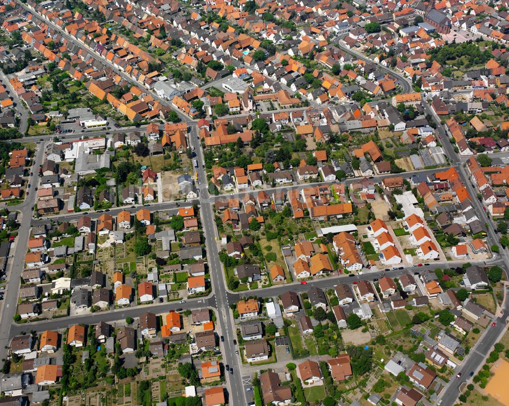Graben von oben - Wohngebiet - Mischbebauung der Mehr- und Einfamilienhaussiedlung in Graben im Bundesland Baden-Württemberg, Deutschland