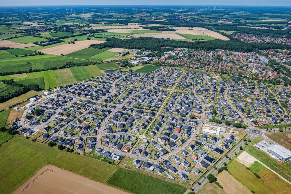 Harsefeld von oben - Wohngebiet - Mischbebauung der Mehr- und Einfamilienhaussiedlung in Harsefeld im Bundesland Niedersachsen, Deutschland