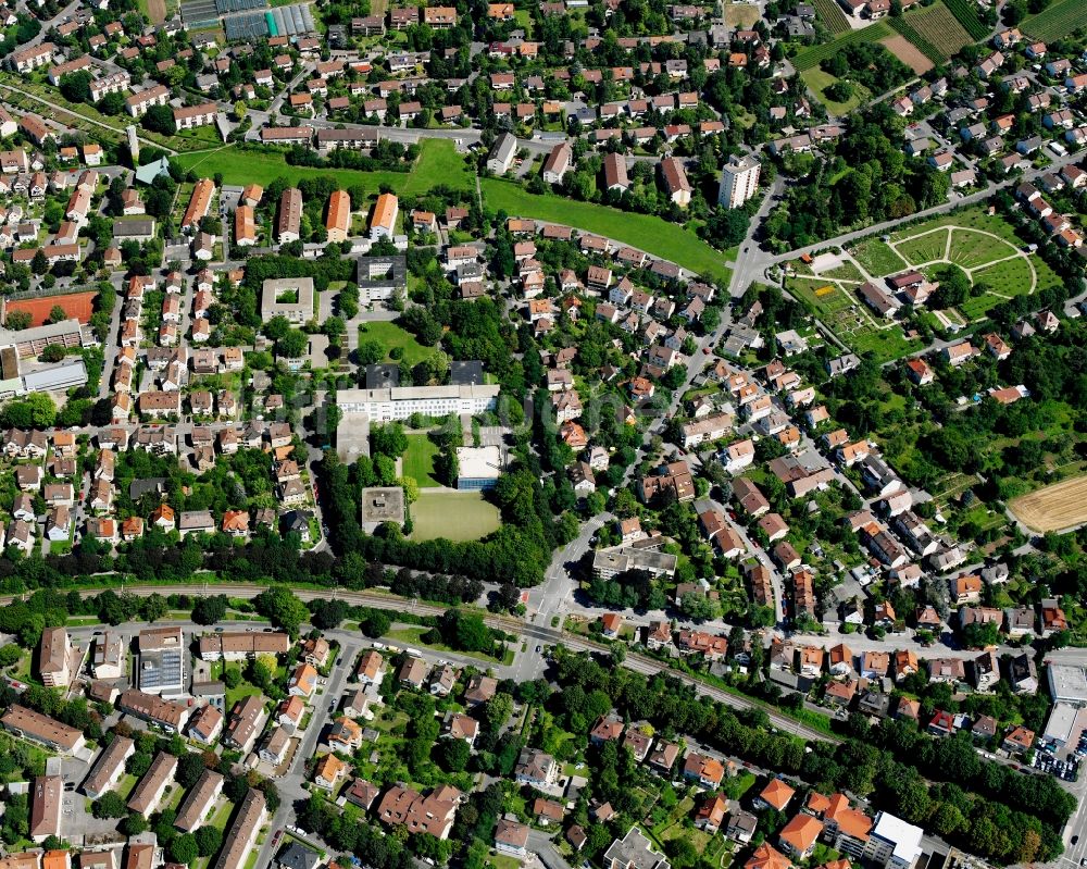 Luftaufnahme Heilbronn - Wohngebiet - Mischbebauung der Mehr- und Einfamilienhaussiedlung in Heilbronn im Bundesland Baden-Württemberg, Deutschland