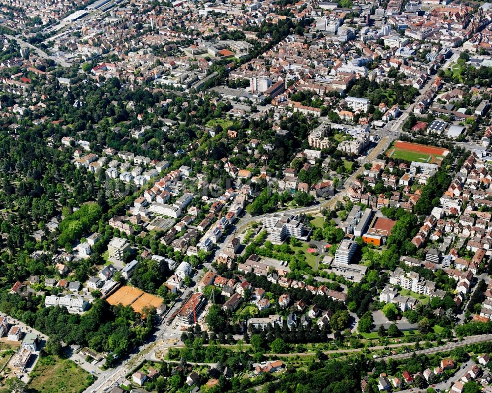 Heilbronn von oben - Wohngebiet - Mischbebauung der Mehr- und Einfamilienhaussiedlung in Heilbronn im Bundesland Baden-Württemberg, Deutschland