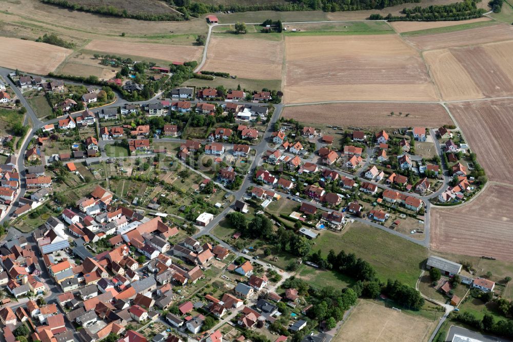 Luftbild Heßdorf - Wohngebiet - Mischbebauung der Mehr- und Einfamilienhaussiedlung in Heßdorf im Bundesland Bayern, Deutschland