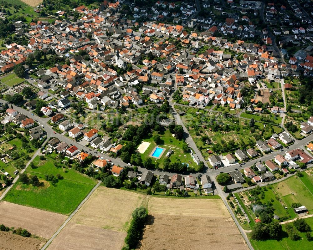Luftbild Holzheim - Wohngebiet - Mischbebauung der Mehr- und Einfamilienhaussiedlung in Holzheim im Bundesland Hessen, Deutschland