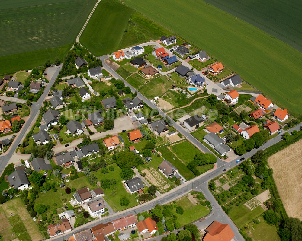Immenrode von oben - Wohngebiet - Mischbebauung der Mehr- und Einfamilienhaussiedlung in Immenrode im Bundesland Niedersachsen, Deutschland