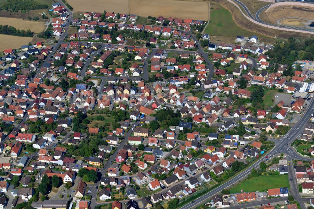 Kist aus der Vogelperspektive: Wohngebiet - Mischbebauung der Mehr- und Einfamilienhaussiedlung in Kist im Bundesland Bayern, Deutschland