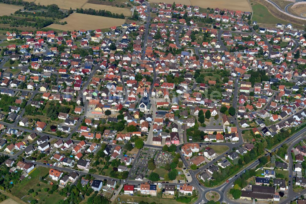 Luftbild Kist - Wohngebiet - Mischbebauung der Mehr- und Einfamilienhaussiedlung in Kist im Bundesland Bayern, Deutschland