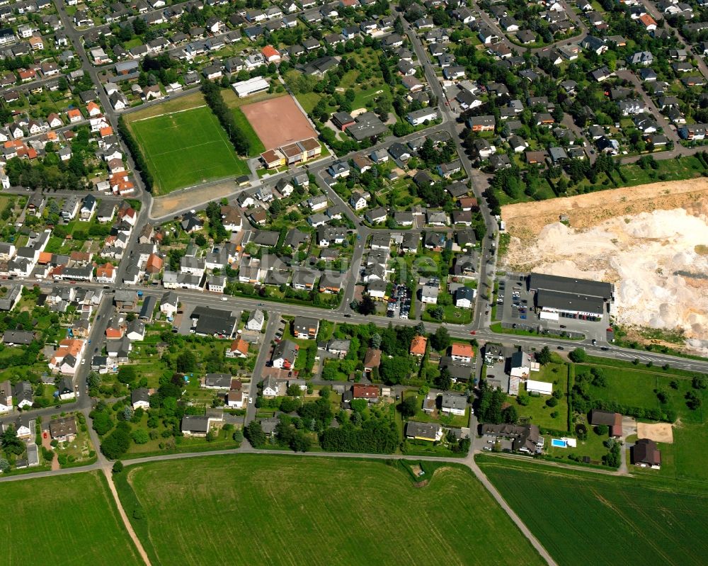Linter von oben - Wohngebiet - Mischbebauung der Mehr- und Einfamilienhaussiedlung in Linter im Bundesland Hessen, Deutschland