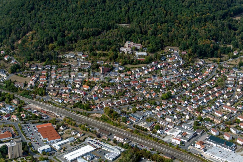 Luftaufnahme Lohr am Main - Wohngebiet - Mischbebauung der Mehr- und Einfamilienhaussiedlung in Lohr am Main im Bundesland Bayern, Deutschland