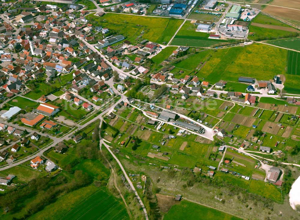 Luftbild Merklingen - Wohngebiet - Mischbebauung der Mehr- und Einfamilienhaussiedlung in Merklingen im Bundesland Baden-Württemberg, Deutschland