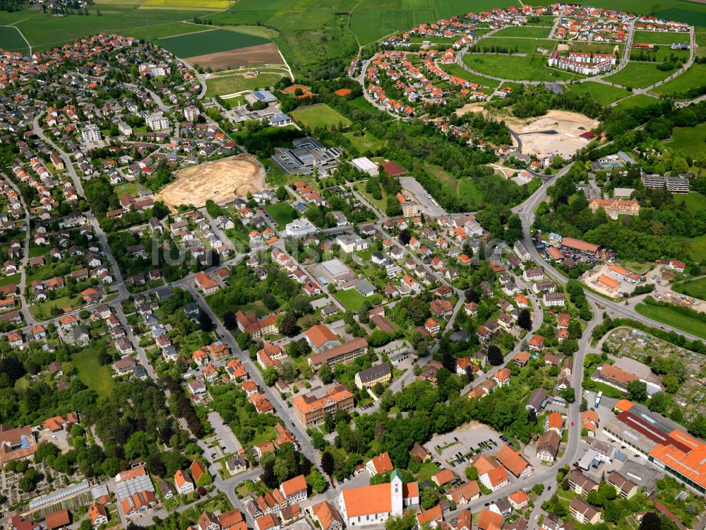 Luftaufnahme Riedlingen - Wohngebiet - Mischbebauung der Mehr- und Einfamilienhaussiedlung in Riedlingen im Bundesland Baden-Württemberg, Deutschland