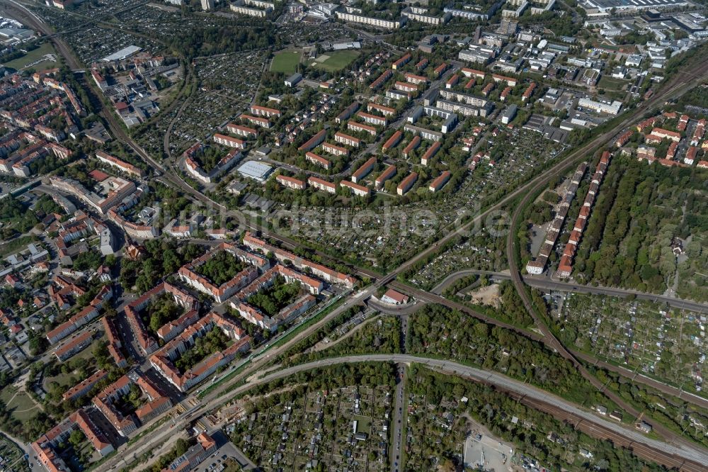 Luftaufnahme Sellerhausen - Wohngebiet - Mischbebauung der Mehr- und Einfamilienhaussiedlung in Sellerhausen im Bundesland Sachsen, Deutschland