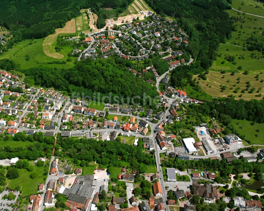 Wehr von oben - Wohngebiet - Mischbebauung der Mehr- und Einfamilienhaussiedlung in Wehr im Bundesland Baden-Württemberg, Deutschland
