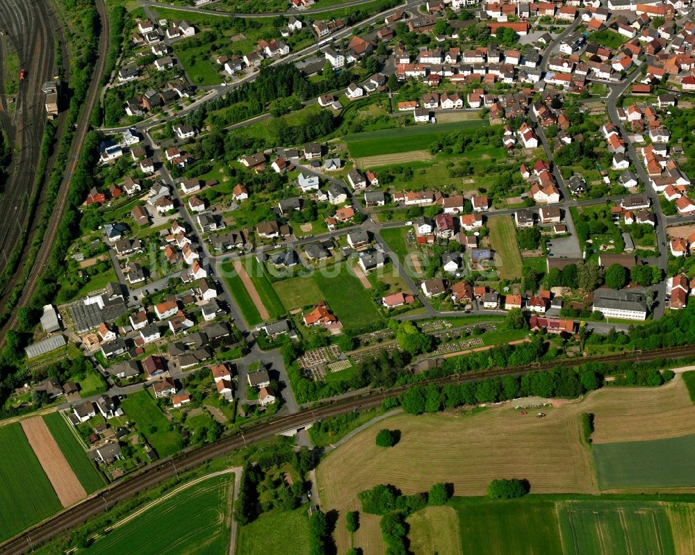 Luftbild Weiterode - Wohngebiet - Mischbebauung der Mehr- und Einfamilienhaussiedlung in Weiterode im Bundesland Hessen, Deutschland