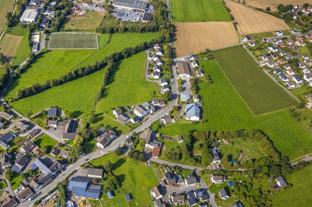 Westenfeld von oben - Wohngebiet - Mischbebauung der Mehr- und Einfamilienhaussiedlung in Westenfeld im Bundesland Nordrhein-Westfalen, Deutschland