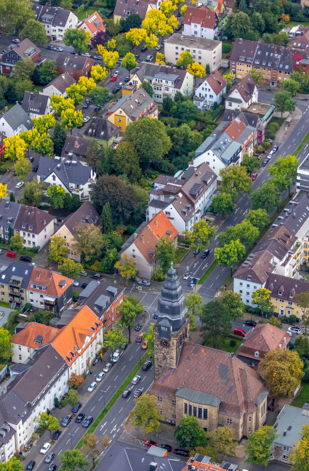 Luftaufnahme Wiemelhausen - Wohngebiet - Mischbebauung der Mehr- und Einfamilienhaussiedlung in Wiemelhausen im Bundesland Nordrhein-Westfalen, Deutschland
