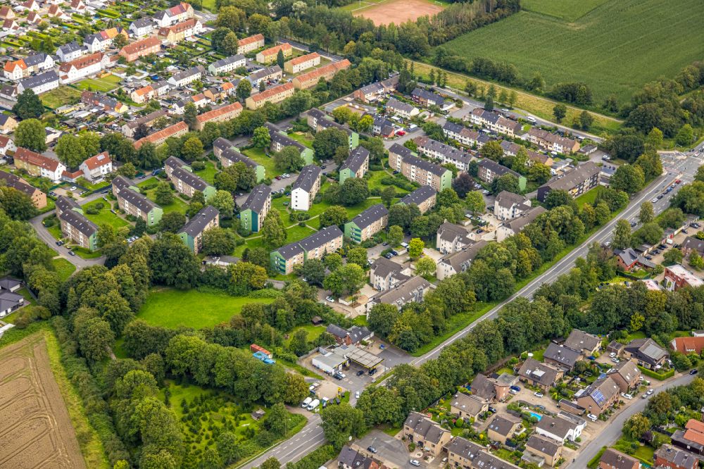 Luftbild Ahlen - Wohngebiet einer Reihenhaus- Siedlung in Ahlen im Bundesland Nordrhein-Westfalen, Deutschland