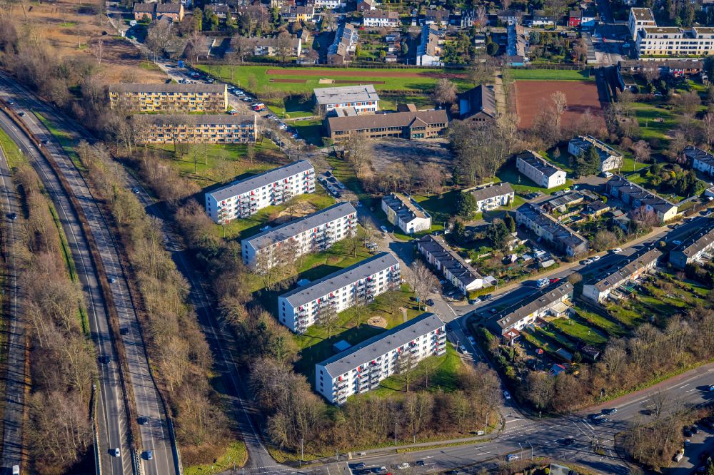 Luftaufnahme Mülheim an der Ruhr - Wohngebiet einer Reihenhaus- Siedlung Eichbaumsiedlung in Mülheim an der Ruhr im Bundesland Nordrhein-Westfalen, Deutschland