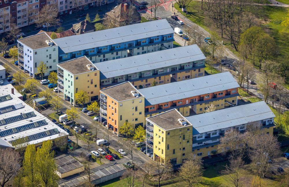 Dortmund aus der Vogelperspektive: Wohngebiet einer Reihenhaus- Siedlung an der Immermannstraße in Dortmund im Bundesland Nordrhein-Westfalen, Deutschland