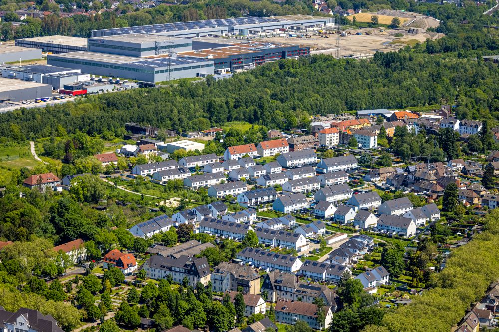 Luftaufnahme Gelsenkirchen - Wohngebiet einer Reihenhaus- Siedlung An der Lutherburg in Gelsenkirchen im Bundesland Nordrhein-Westfalen, Deutschland