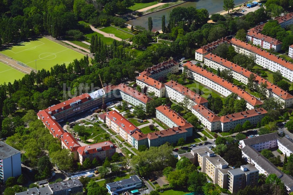 Luftbild Berlin - Wohngebiet einer Reihenhaus- Siedlung Westphalweg - Prühßstraße im Ortsteil Mariendorf in Berlin, Deutschland