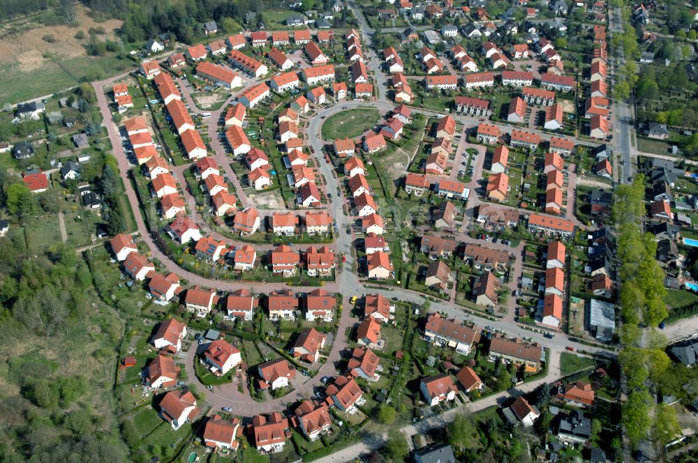 SCHILDOW von oben - Wohngebiet Schildower Pfaffenwald der Schildow Wohnungsbau GmbH & Co KG