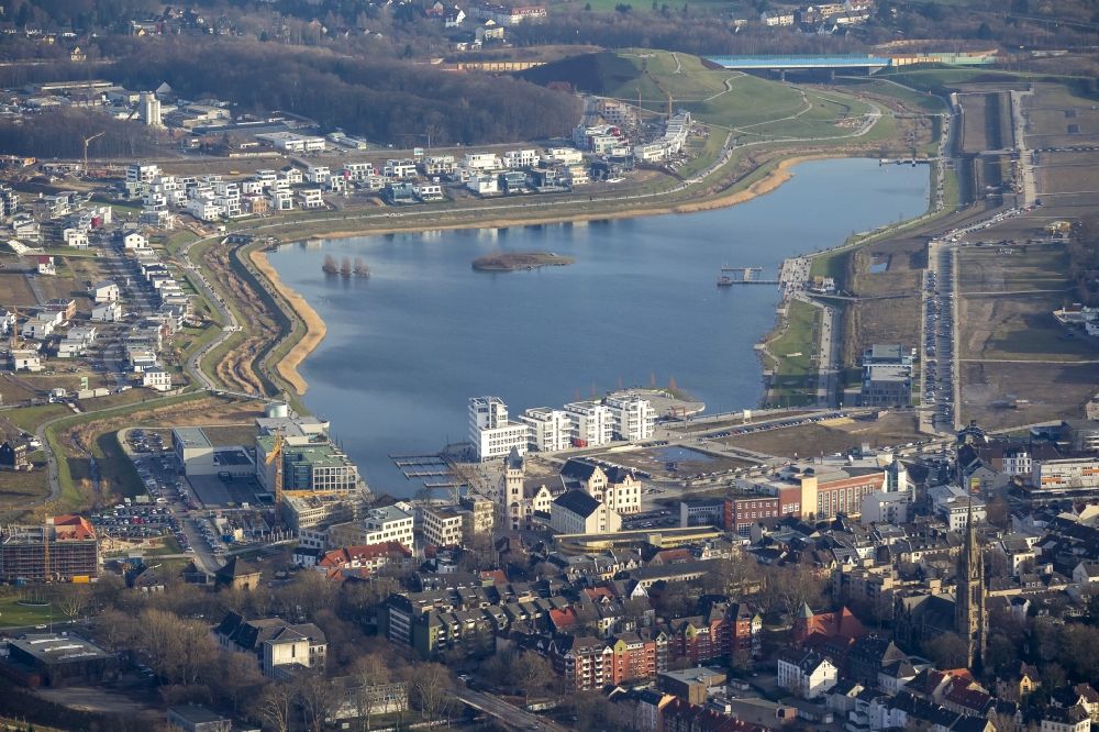 Dortmund von oben - Wohngebiete am Ufer des Phoenix-See in Dortmund im Bundesland Nordrhein-Westfalen NRW