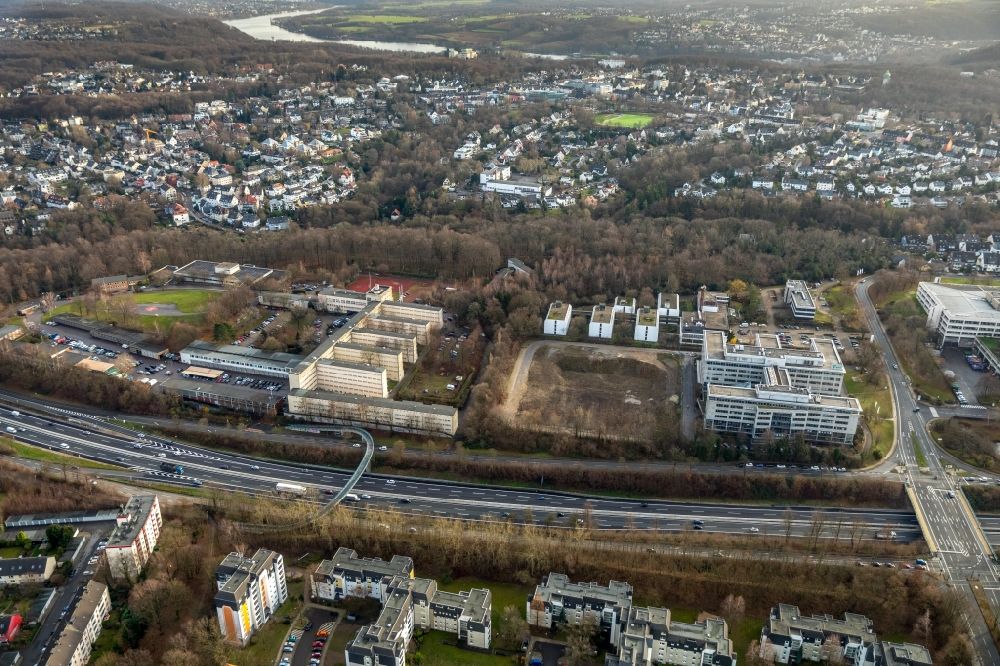 Luftaufnahme Essen - Wohngebiets- und Gewerbeflächen entlang der Norbertstraße - Autobahn BAB A52 in Essen im Bundesland Nordrhein-Westfalen, Deutschland