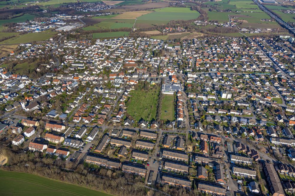 Luftaufnahme Massen - Wohngebiets- Siedlung am Massener Hellweg in Massen im Bundesland Nordrhein-Westfalen, Deutschland