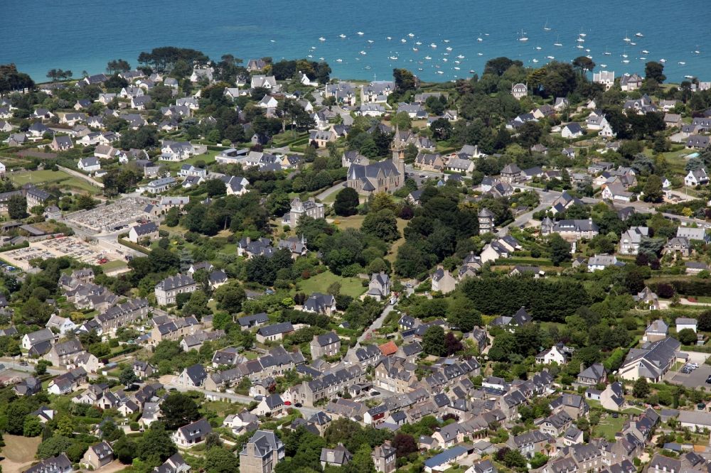 Luftbild Saint-Jacut-de-la-Mer - Wohnhaus- Bebauung auf der Halbinsel von Saint-Jacut-de-la-Mer in Bretagne, Frankreich