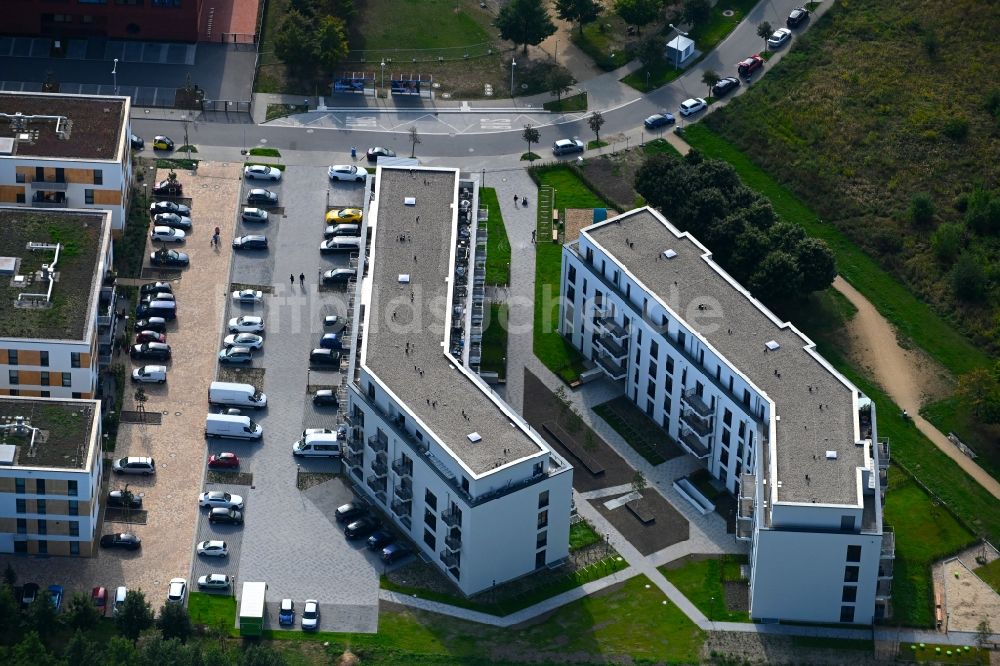 Luftaufnahme Schönefeld - Wohnhaus Theodor-Fontane-Höfe in Schönefeld im Bundesland Brandenburg, Deutschland