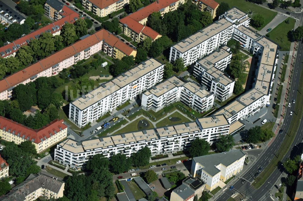 Luftbild Berlin - Wohnquartiers Treskow-Höfe im Ortsteil Karlshorst in Berlin