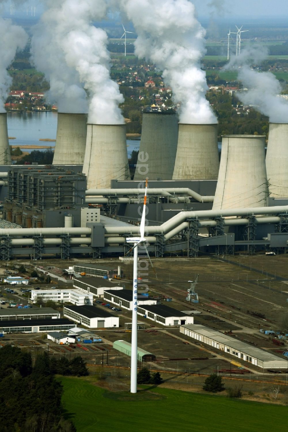 Luftbild Teichland - Wärmekraftwerk Jänschwalde nahe Teichland im Bundesland Brandenburg, Deutschland
