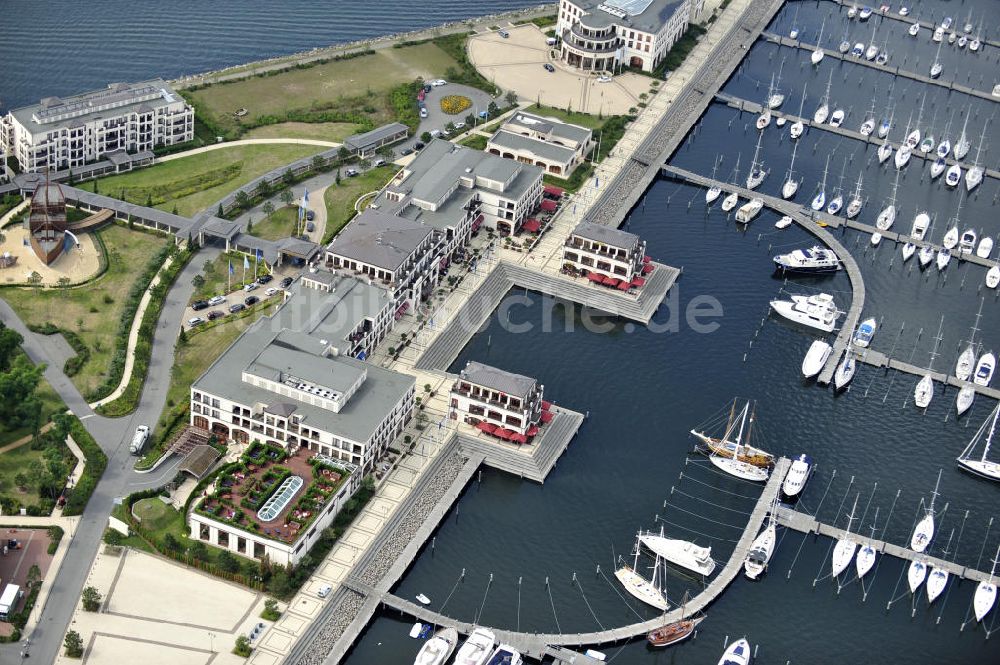 Luftbild Rostock - Hohe Düne - Yachthafen Hohe Düne mit der gleichnamigen Yachthafenresidenz