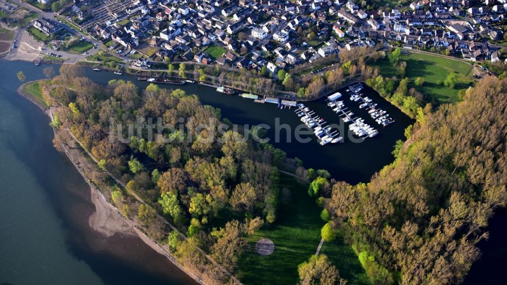 Niederkassel von oben - Yachthafen in Niederkassel im Bundesland Nordrhein-Westfalen, Deutschland