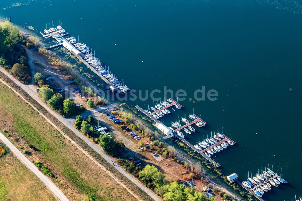 Luftbild Brühl - Yachthafen am Vereinsgelände des HSK Ludwigshafen am Uferbereich des Kollersee in Brühl im Bundesland Baden-Württemberg, Deutschland