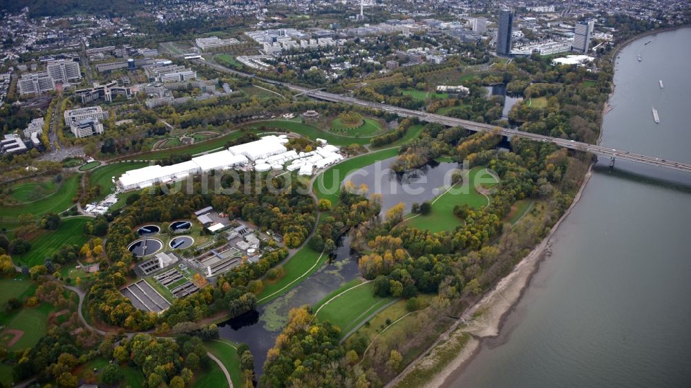 Luftbild Bonn - Zelte- Aufbau und Montage am Veranstaltungsort UN- Klimakonferenz im Bereich der Rheinaue in Bonn im Bundesland Nordrhein-Westfalen, Deutschland