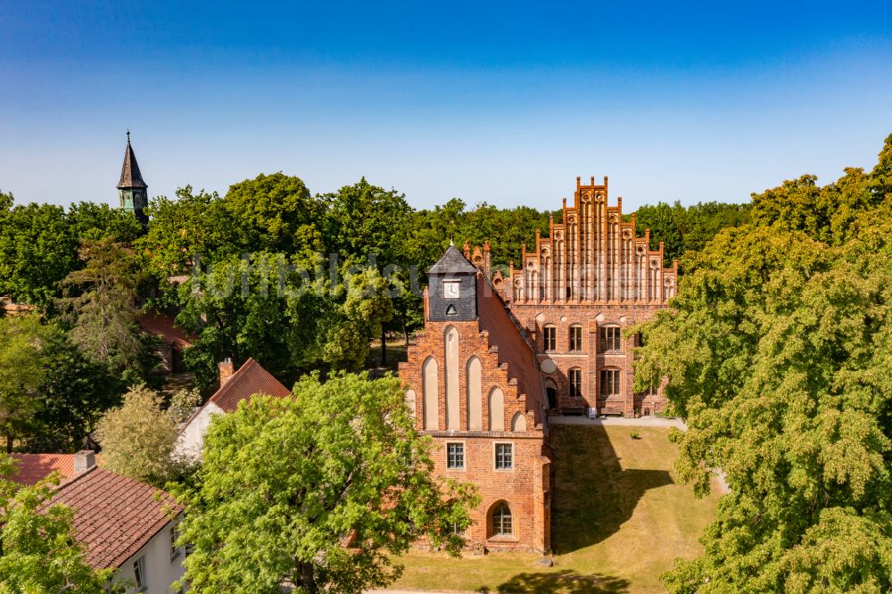 Kloster Zinna aus der Vogelperspektive: Zisterzienserkloster Kloster Zinna im Bundesland Brandenburg
