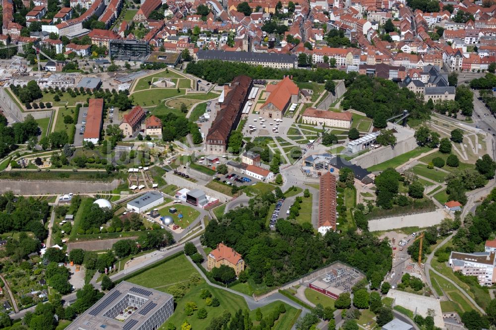 Erfurt aus der Vogelperspektive: Zitadelle am Petersberg Entree der BUGA Erfurt 2021 in Erfurt im Bundesland Thüringen, Deutschland