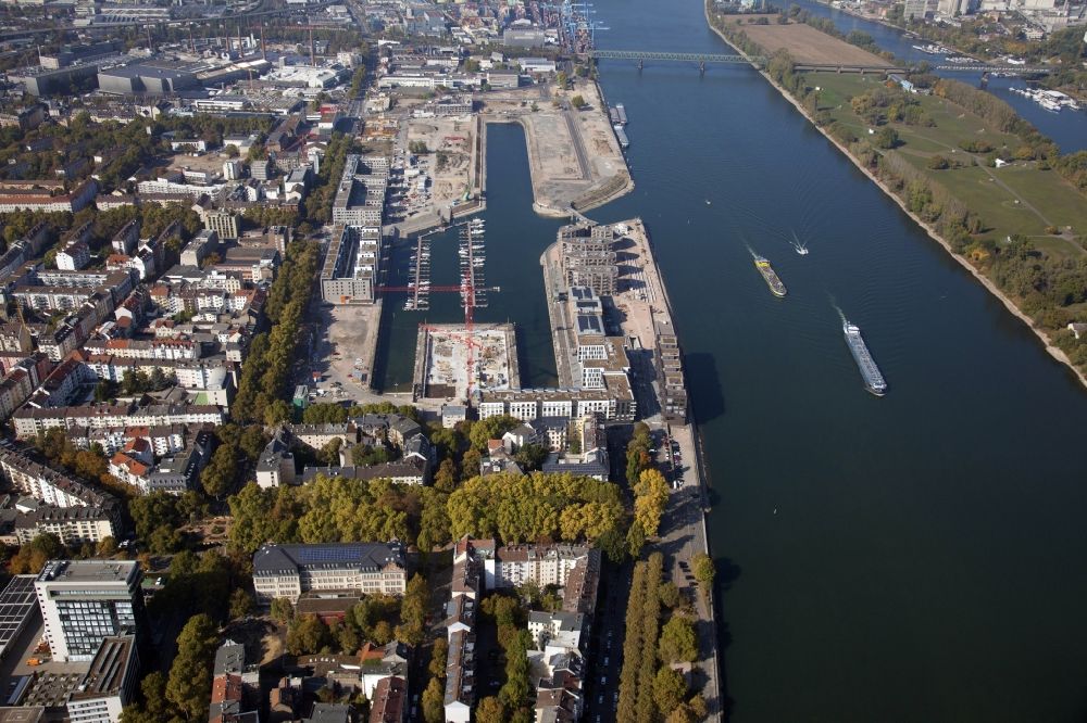 Luftaufnahme Mainz - Zoll- und Binnenhafen in Mainz im Bundesland Rheinland-Pfalz