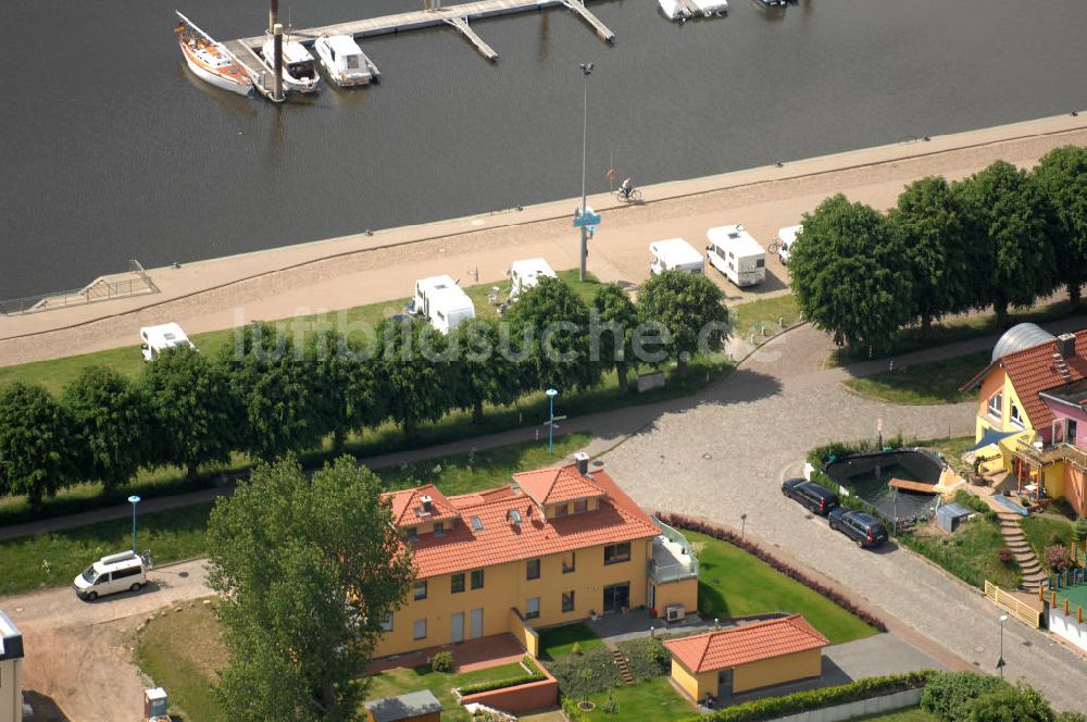 Luftbild Wittenberge - Zweifamilienhaus am Hafen in Wittenberge