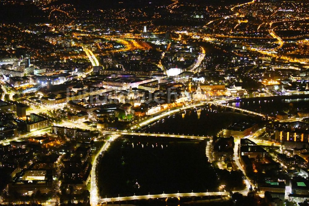 Nacht-Luftaufnahme Dresden - Nachtluftbild Altstadtbereich und Innenstadtzentrum in Dresden im Bundesland Sachsen, Deutschland