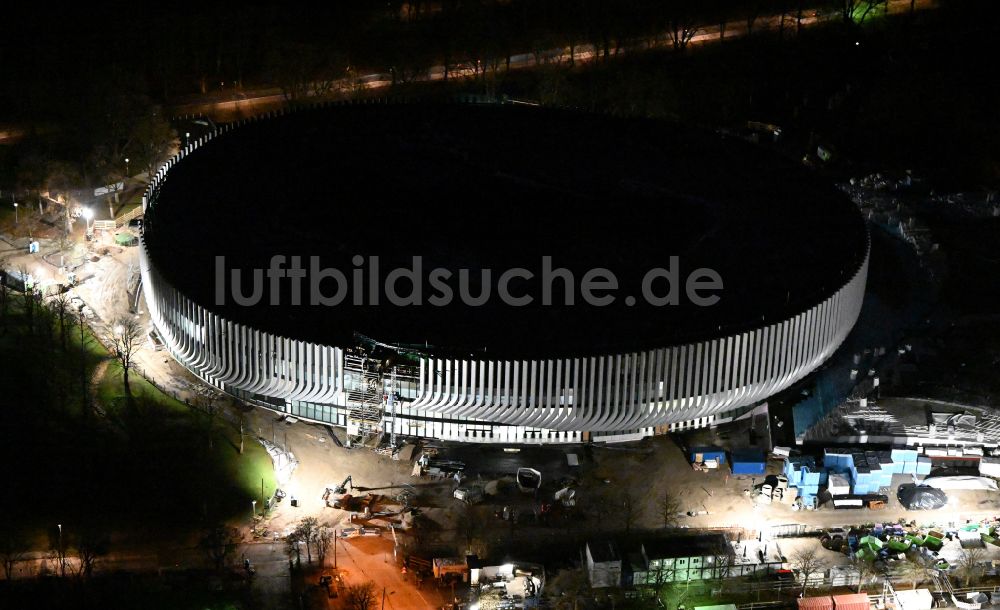 Nachtluftbild München - Nachtluftbild Baustelle zum Neubau der Sporthalle SAP Garden in München im Bundesland Bayern, Deutschland