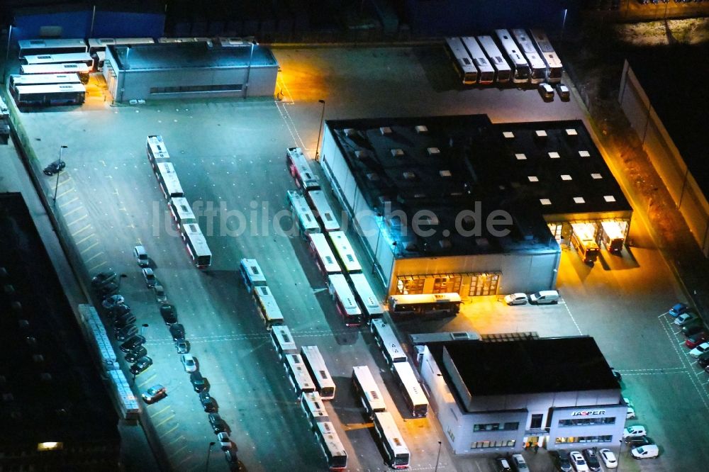 Nacht-Luftaufnahme Hamburg - Nachtluftbild Betriebshof Friedrich Jasper Rund- u. Gesellschaftsfahrten GmbH im Ortsteil Billbrook in Hamburg, Deutschland