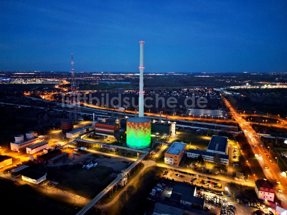 Nachtluftbild Halle (Saale) - Nachtluftbild Blockheizkraftwerk - regionalen Heizkraftwerkes an der Dieselstraße in Halle (Saale) im Bundesland Sachsen-Anhalt, Deutschland