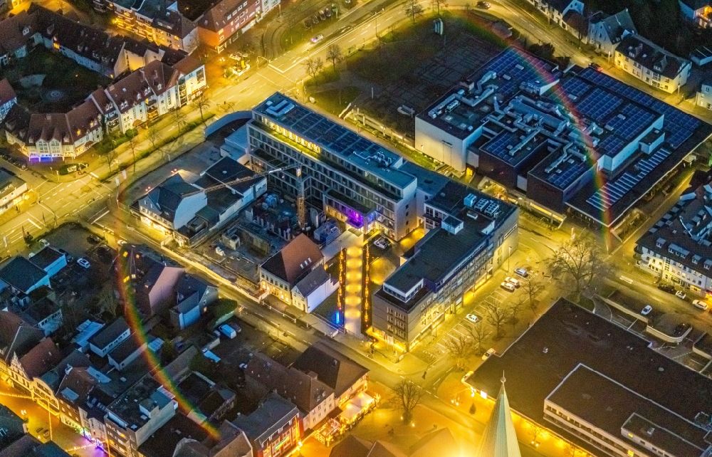 Nachtluftbild Hamm - Nachtluftbild Büro- und Geschäftshaus Westfälischer Anzeiger in Hamm im Bundesland Nordrhein-Westfalen, Deutschland