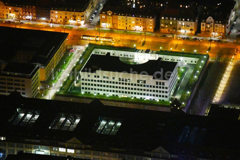 Nachtluftbild Karlsruhe - Nachtluftbild der Behörde Generalbundesanwalt beim Bundesgerichtshof in Karlsruhe im Bundesland Baden-Württemberg, Deutschland