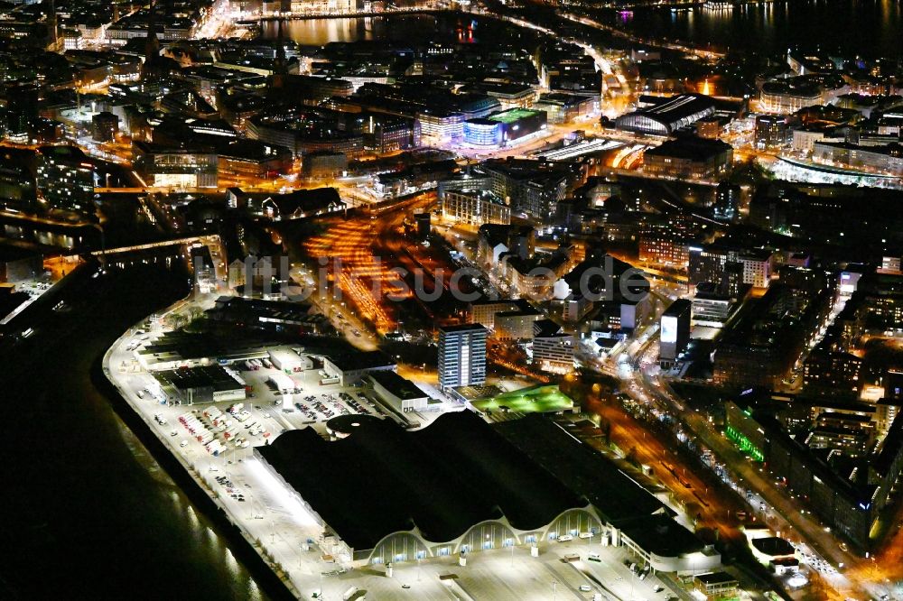 Hamburg bei Nacht aus der Vogelperspektive: Nachtluftbild des Großhandelszentrum für Blumen , Obst und Gemüse in Hamburg, Deutschland